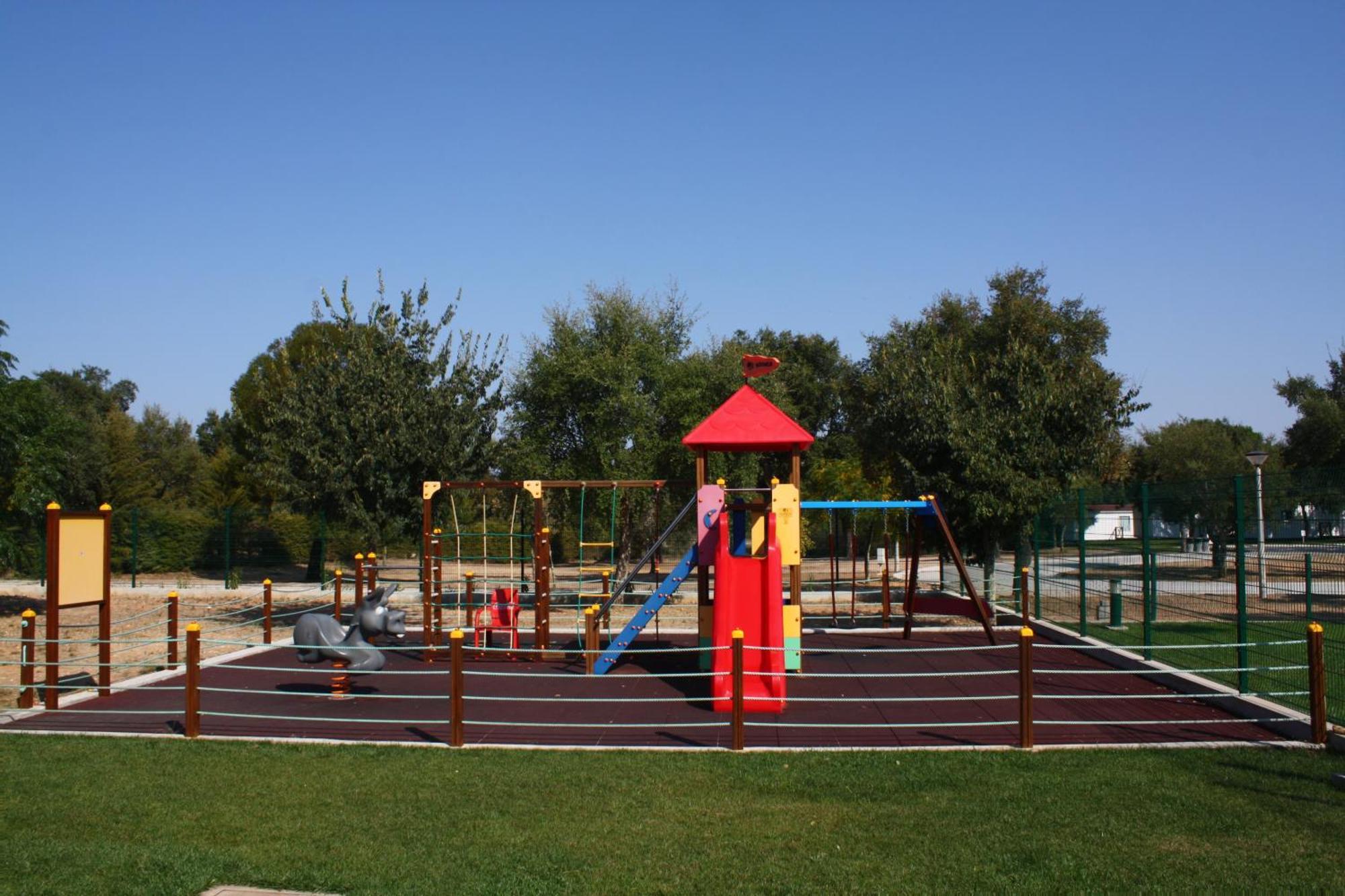 Hotel Parque De Campismo Orbitur Montargil Zewnętrze zdjęcie