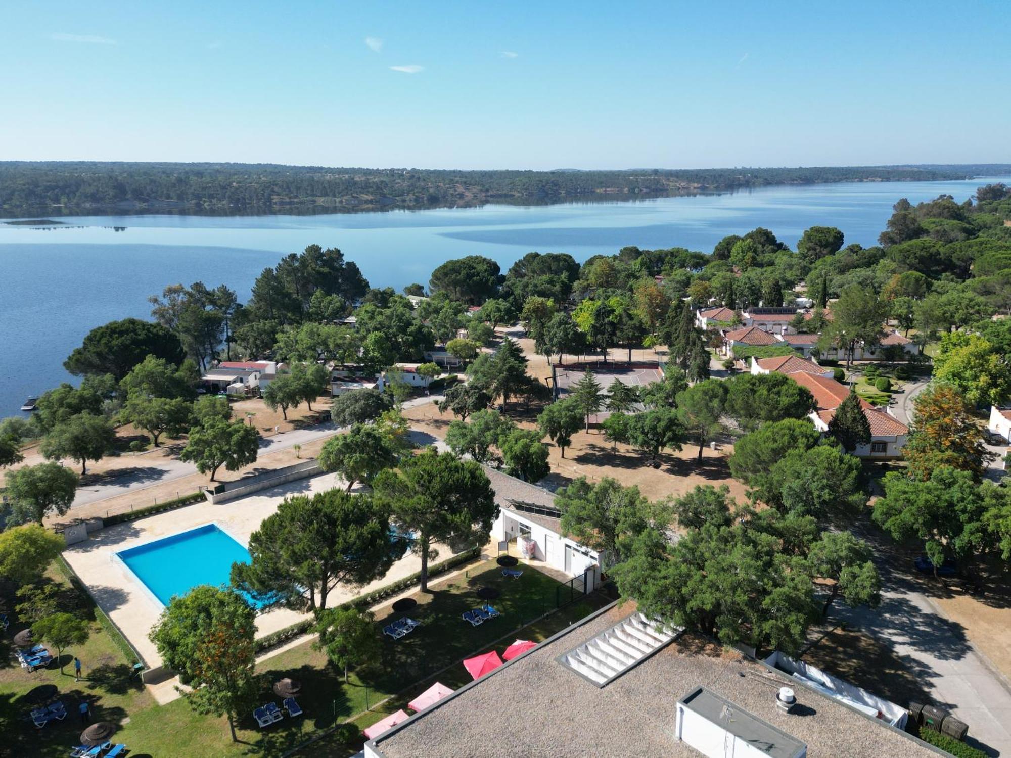 Hotel Parque De Campismo Orbitur Montargil Zewnętrze zdjęcie